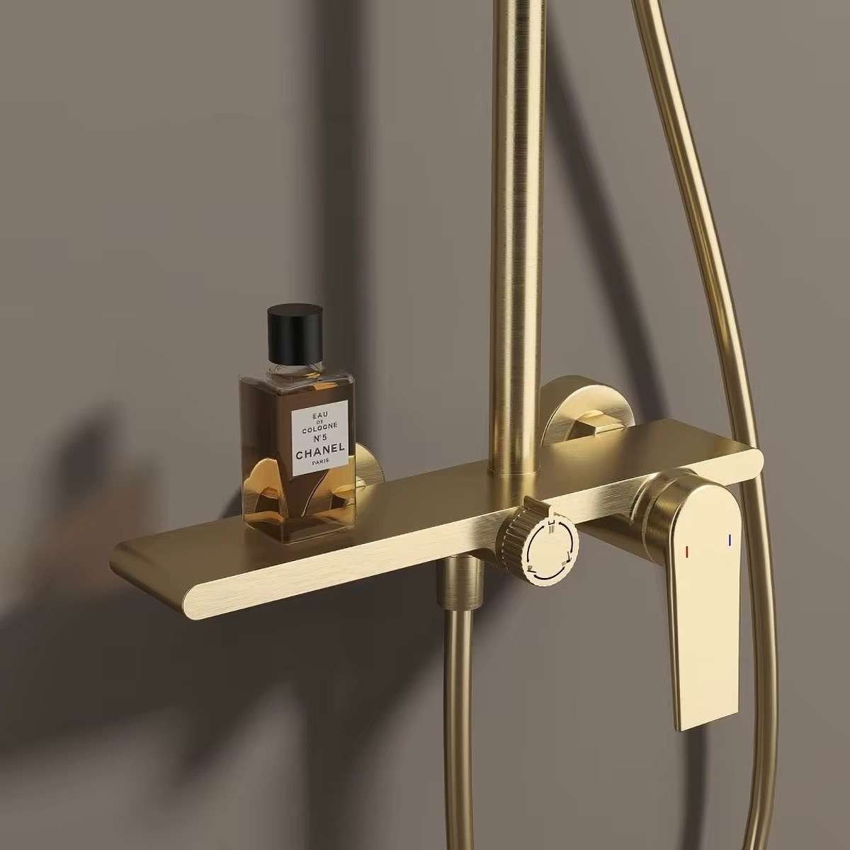 Colonne de douche Valencia dorée – Mitigeur 3 jets ajustable