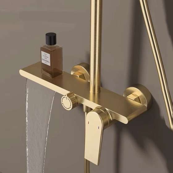 Colonne de douche Valencia dorée – Mitigeur 3 jets ajustable