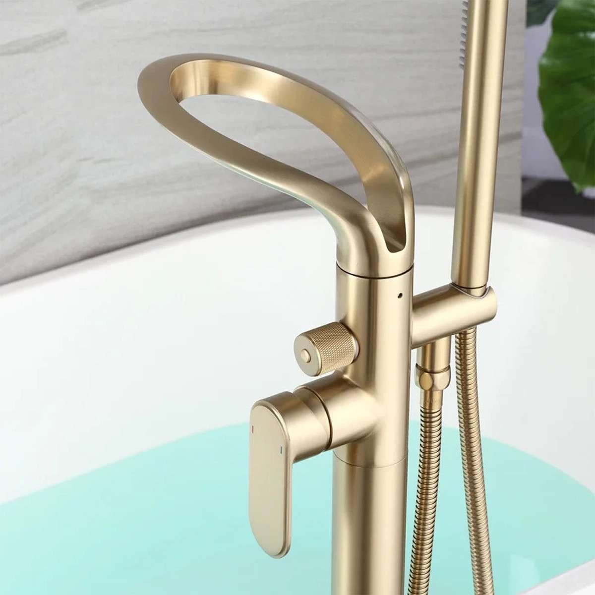 Mitigeur sur Pied Doré Stim – Cascade & Douchette Luxe
