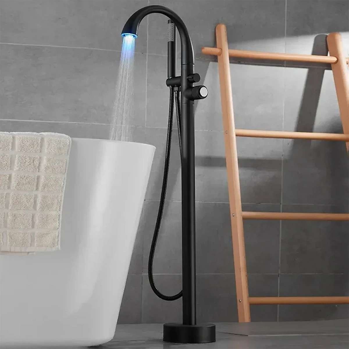 Mitigeur baignoire au sol LED Fusion noir | Design moderne
