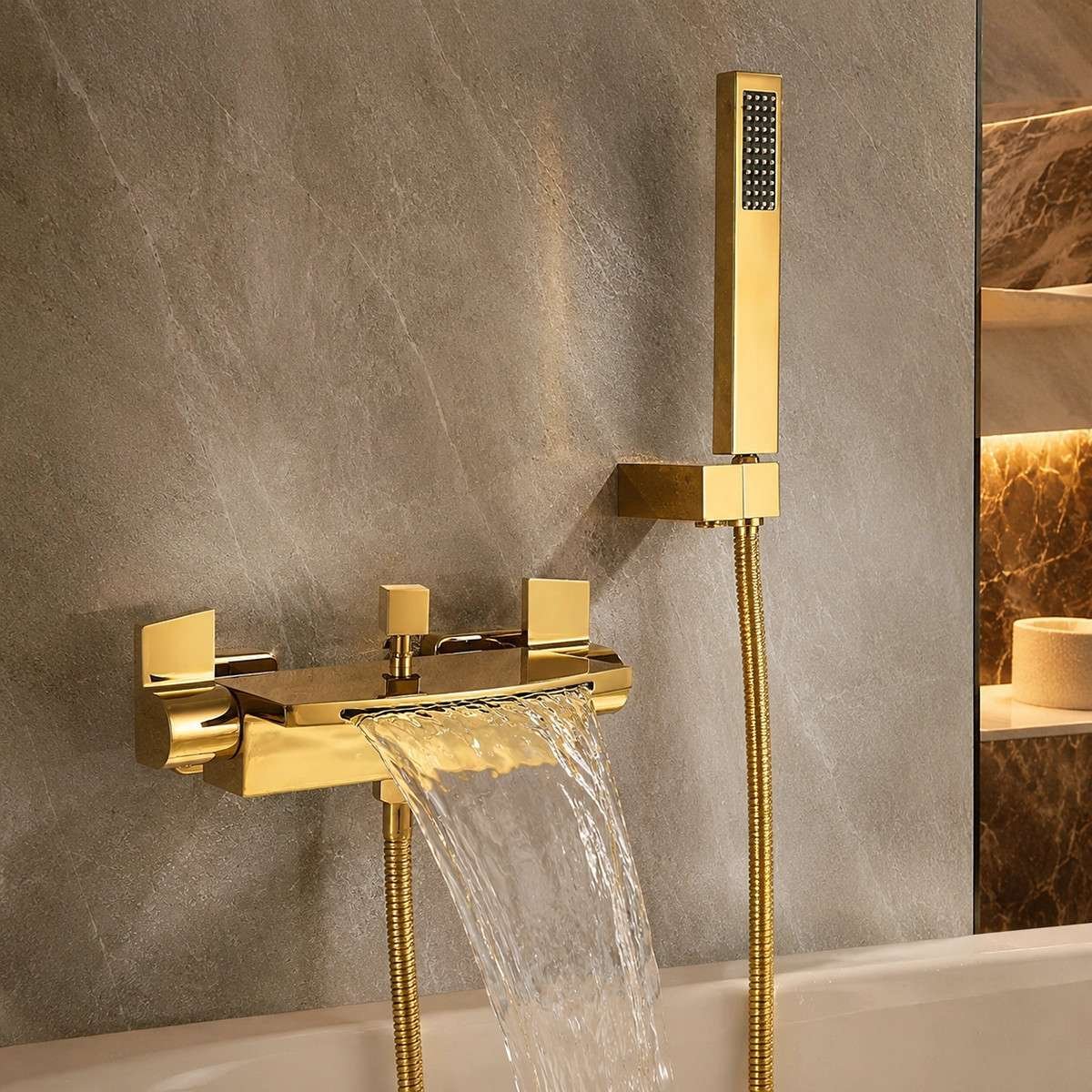 Mitigeur de bain mural Star doré – Cascade 18 cm