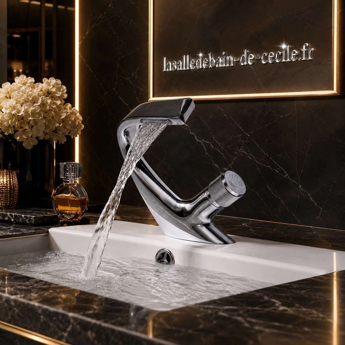 Mitigeur lavabo chrome Tinum – Design virgule élégant